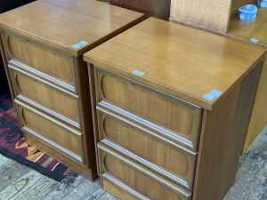 Pair of mid-century teak bedsides - 2