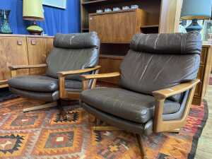 Tessa T21 mid-century three-piece lounge suite - 3
