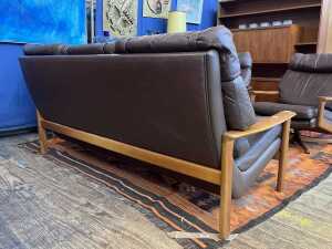 Tessa T21 mid-century three-piece lounge suite - 5
