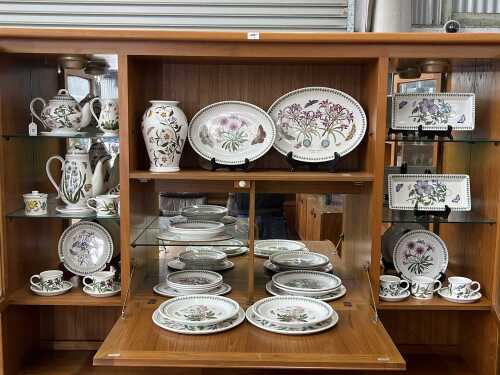 Portmeirion 'The Botanic Garden' porcelain dinner setting for four