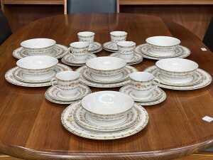 Royal Doulton 'Mosaic Garden' porcelain dinner setting for six