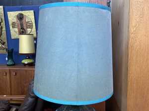 Mid-century blue pottery lamp - 3