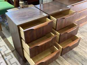 Pair of mid-century bedsides - 3