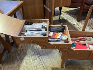 Mid-century teak cantilever sewing box - 3