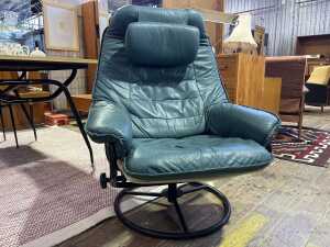 Retro Norwegian Swivel armchair with footstool - 2