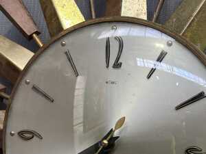 Metamec mid-century starburst clock - 2