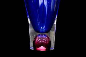 Kosta Boda submerged blue and pink art glass vase - 3