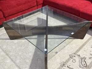 T.H. Brown 'Venus' coffee table - 2