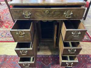 George III walnut kneehole desk - 4
