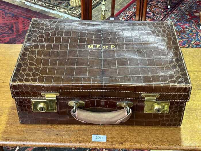 Antique ladies alligator pattern fitted vanity travel case