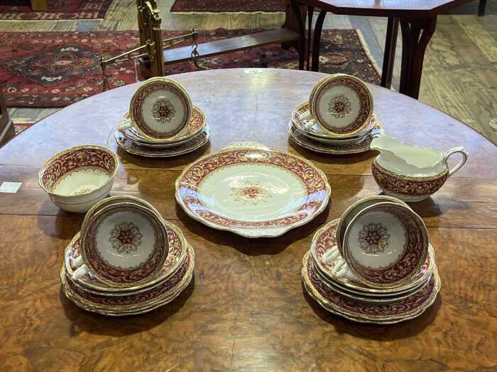 Royal Albert 'Florentine' porcelain tea setting for eight