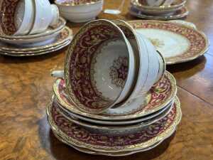 Royal Albert 'Florentine' porcelain tea setting for eight - 3