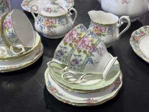 Royal Albert 'Hartington' porcelain tea setting for four, together with a single mug - 2
