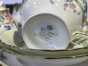 Royal Albert 'Hartington' porcelain tea setting for four, together with a single mug - 6