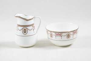 Royal Doulton 'Countess' tea setting for six - 3