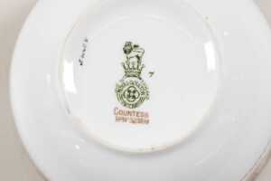 Royal Doulton 'Countess' tea setting for six - 4