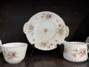 Minton 'Marlow' porcelain tea setting for four - 2