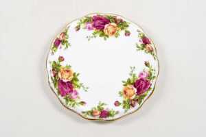Royal Albert 'Old Country Roses' porcelain tea service - 4