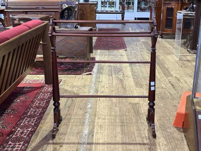 Victorian style mahogany towel rail