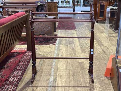 Victorian style mahogany towel rail