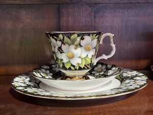 Five Royal Albert 'Provincial Flowers' porcelain duo and side plate sets - 2