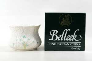 Belleek Shamrock ware 'daisy planter' in original box - 4
