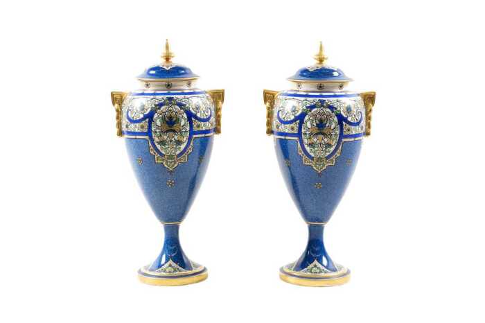 Pair of antique Royal Worcester porcelain urns, 1920