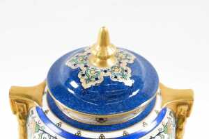 Pair of antique Royal Worcester porcelain urns, 1920 - 3