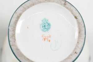 Pair of Edwardian Royal Worcester Hadley Ware porcelain urns decorated by C.V. White - 6