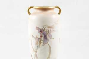 Victorian Doulton Burslem twin handled porcelain vase - 3