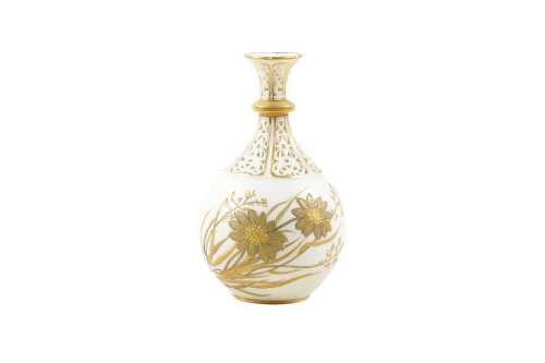 Antique George Grainger & Co. of Worcester porcelain vase