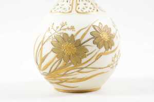 Antique George Grainger & Co. of Worcester porcelain vase - 2