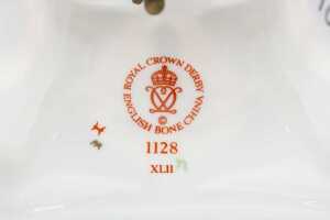 Royal Crown Derby Imari porcelain footed bowl - 5