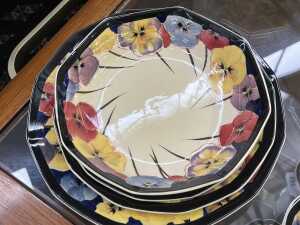 Royal Doulton 'Pansy' Art Deco porcelain tea setting for six - 5