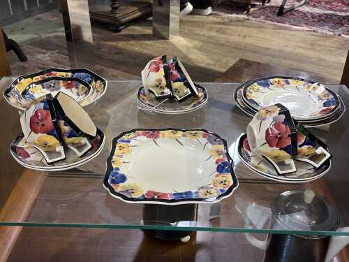 Royal Doulton 'Pansy' Art Deco porcelain tea setting for six