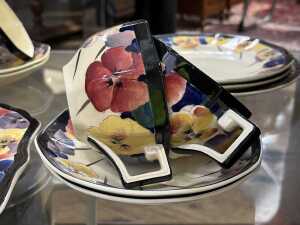 Royal Doulton 'Pansy' Art Deco porcelain tea setting for six - 2