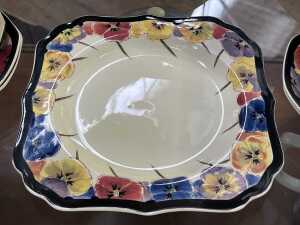 Royal Doulton 'Pansy' Art Deco porcelain tea setting for six - 3