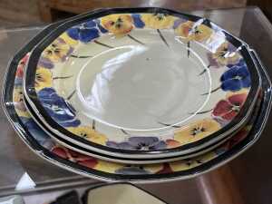Royal Doulton 'Pansy' Art Deco porcelain tea setting for six - 4