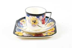 Pair of Royal Doulton 'Pansy' Art Deco porcelain trios - 2