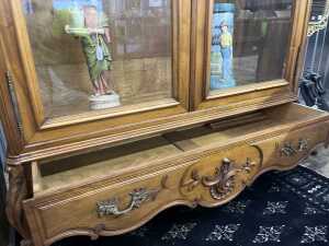 French walnut bookcase - 5