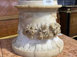 After Benjamin Edward Spence 'Highland Mary'. Alabaster sculpture on alabaster and plaster stand - 3