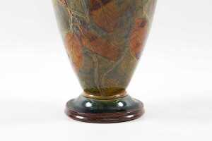 Royal Doulton Lambeth 'Natural Foliage Ware' stoneware vase - 3