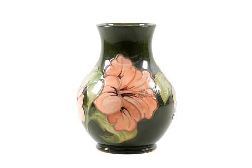Moorcroft 'Hibiscus' pottery vase