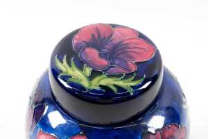 Moorcroft 'Anemone' pottery ginger jar - 3