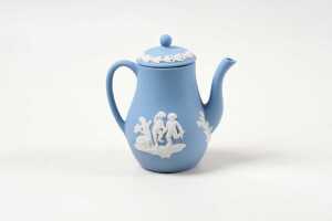Ten pieces of Wedgwood Jasperware in Wedgwood blue - 3