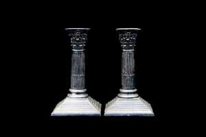 Two pairs of Neoclassical silver plated candlesticks - 3