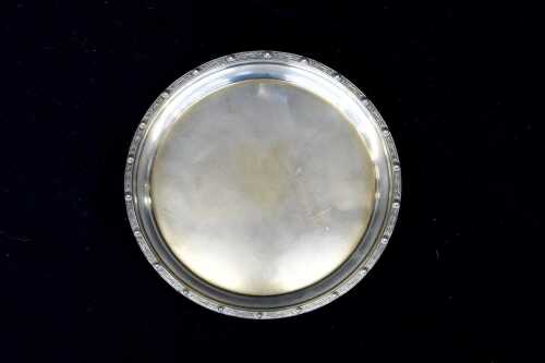 English sterling silver salver, 297g