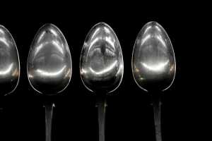 Set of six Victorian English sterling silver spoons, weight 302g - 2