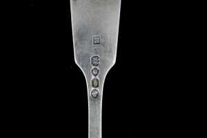 Set of six Victorian sterling silver forks, weight 308g - 4