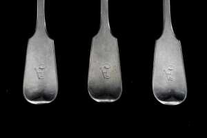 Three Victorian English sterling silver forks, weight 135g - 3